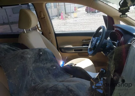 2015 Kia Sedona Lx из США, поврежденный, VIN KNDMB5C13F6044139